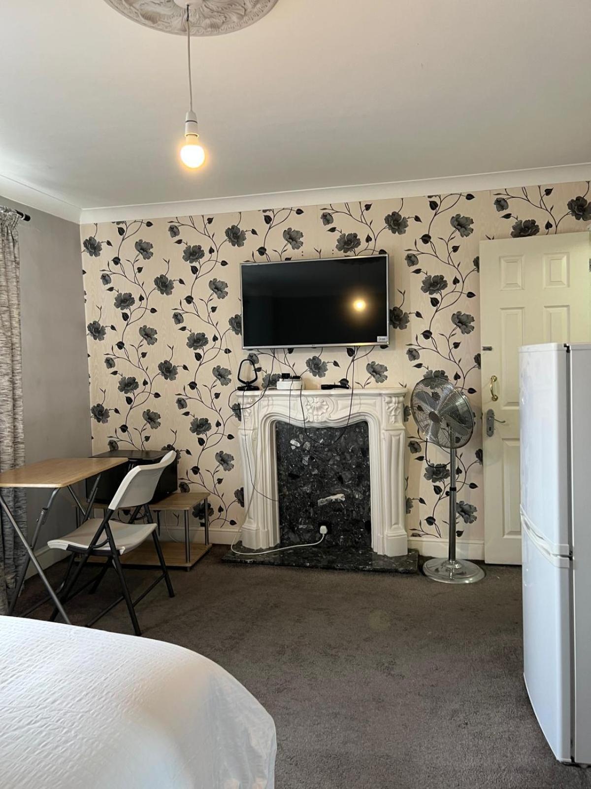 Oxborne Rooms Uk - 22 Seaton Лондон Экстерьер фото